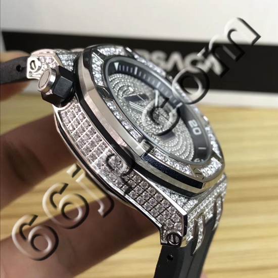 オーデマピゲ時計背面デザイン